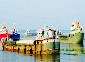 নাব্য সংকটে যমুনার ডুবোচরে আটকা অর্ধশতাধিক কার্গো-জাহাজ